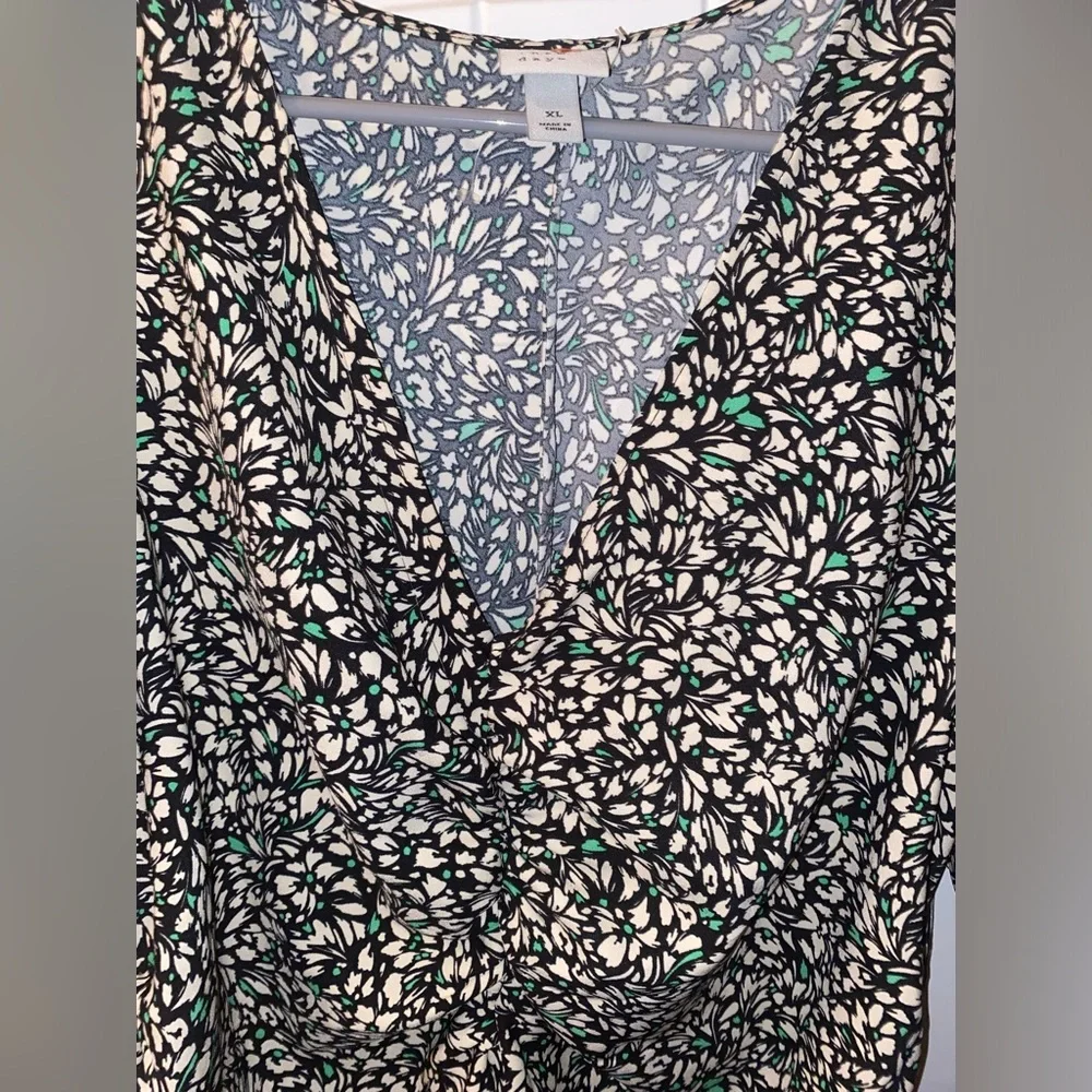 Dress - Picture 3 of 4